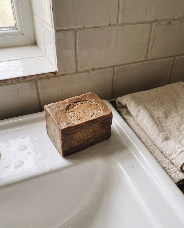 Jabón en el lavabo